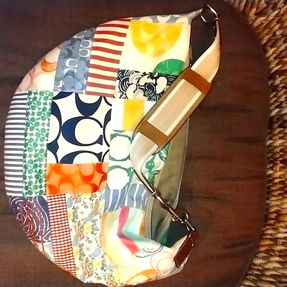 COACH Handbag Hobo Medium Colored Monogram Dust Cover Included - Picture 6 of 16